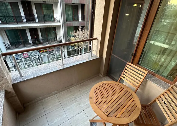 Apartment Near The Sea